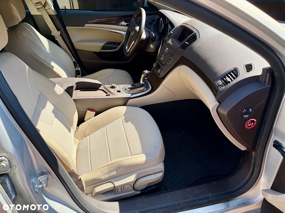 Opel Insignia 2.0 T Cosmo - 28