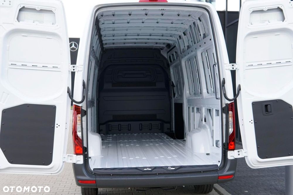 Mercedes-Benz Sprinter - 6