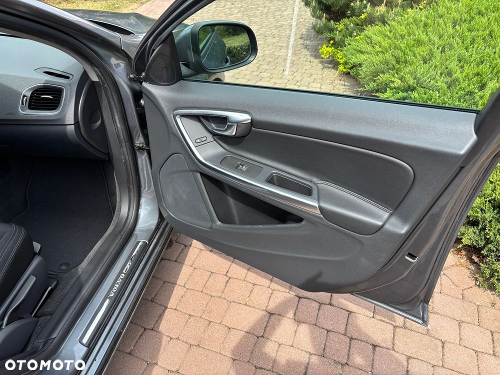 Volvo V60 D3 Geartronic Linje Business - 21