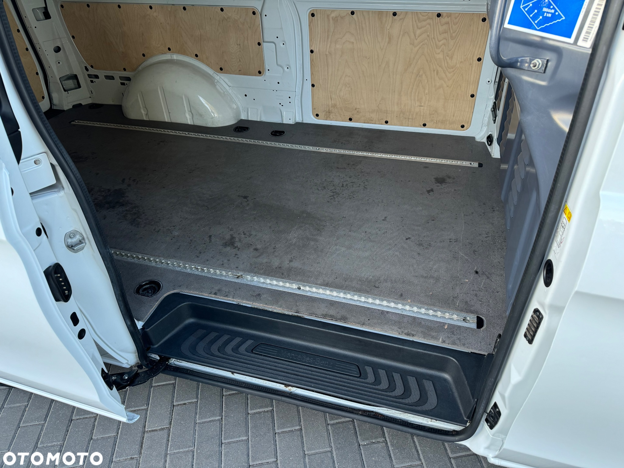 Mercedes-Benz Vito - 40