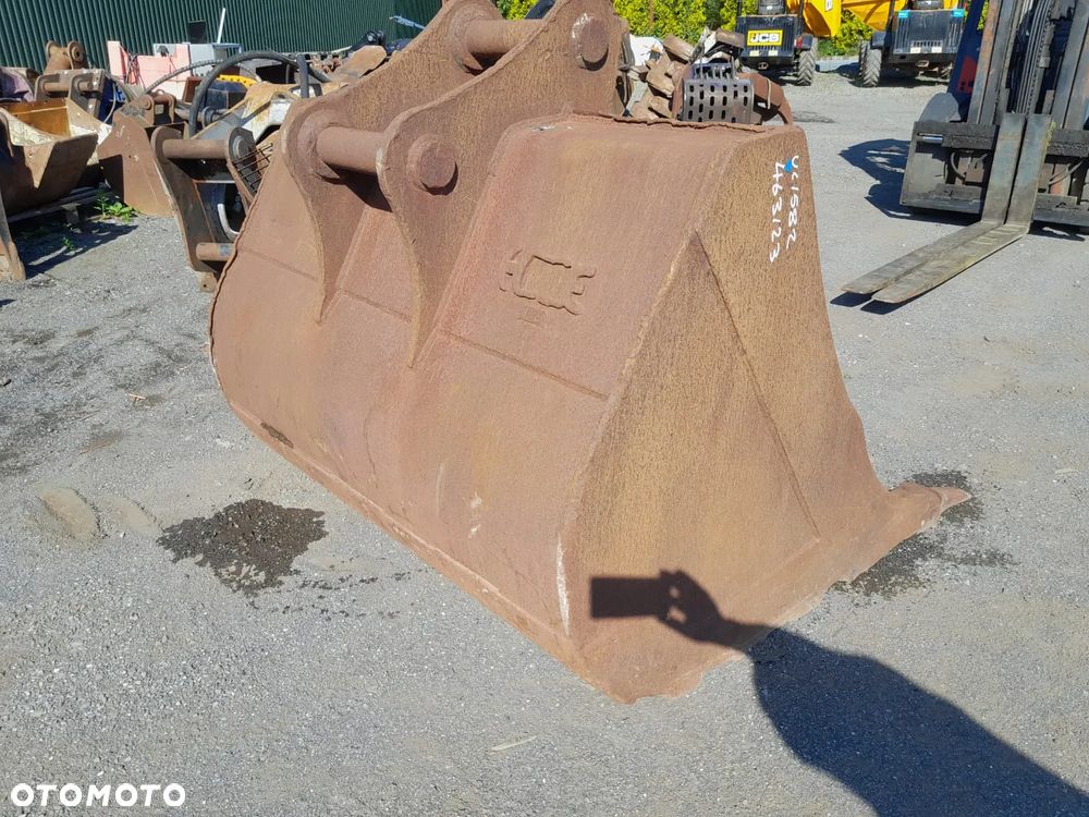 Łyżka do koparki o szerokości 150cm i średnicy sworznia fi80mm - 4