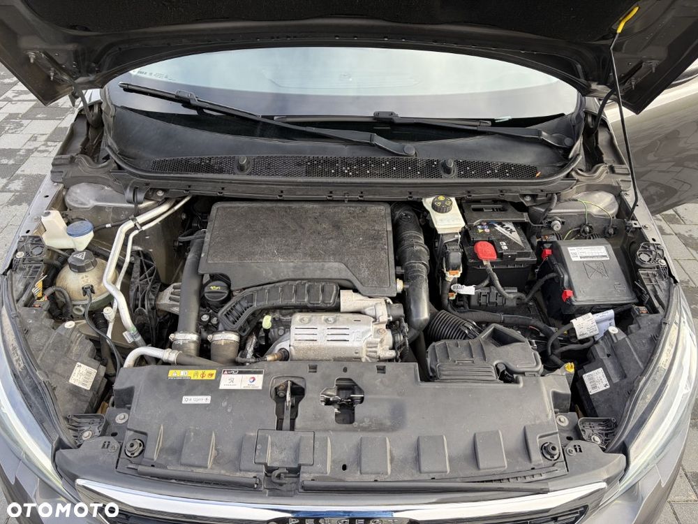 Peugeot 308 1.2 PureTech GPF Allure S&S - 29