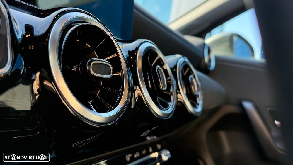 Mercedes-Benz A 250 Limousine e 8G-DCT Style - 12