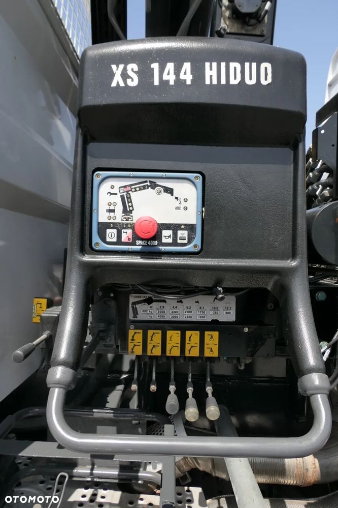 Mercedes-Benz AROCS 2633 / 6X4 / SKRZYNIA 6,55 M + HDS HIAB 144 / STEROWANIE RADIOWE / ROTATOR / WIDŁY - 16