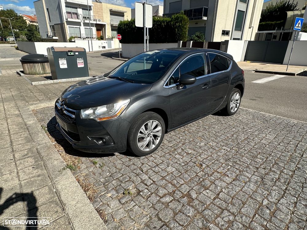 Citroën DS4 1.6 BlueHDi So Chic EAT6 J18 - 3