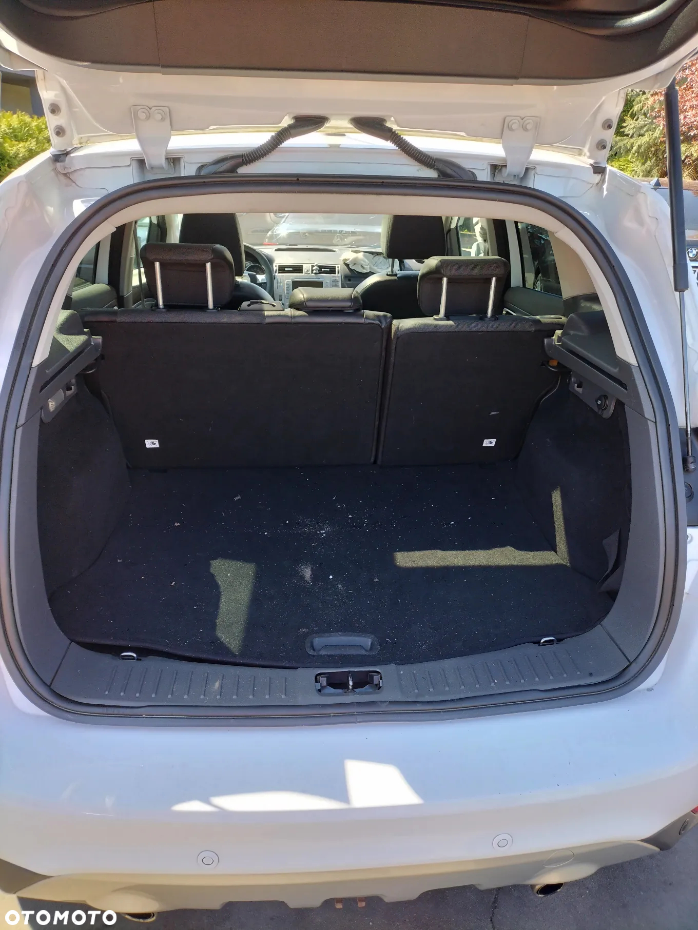 DRZWI PRAWE LEWE TYŁ  FORD KUGA I 2.0 TDCI 163KM 4X4 AUTOMAT KOD LAK. 58 FROZEN WHITE - 12