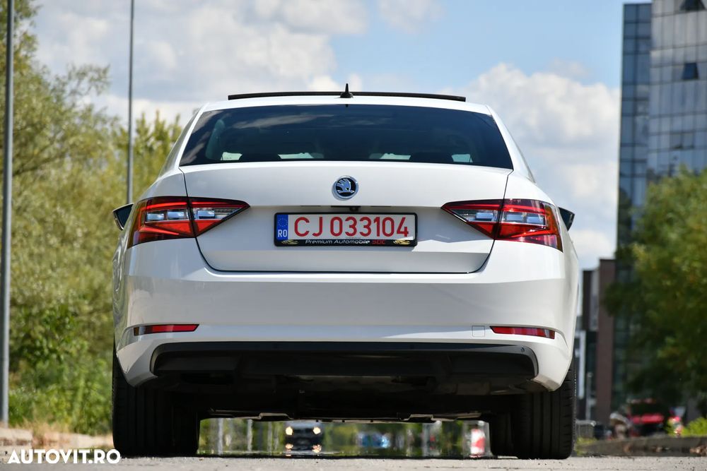 Skoda Superb 1.6 TDI DSG Ambition - 17