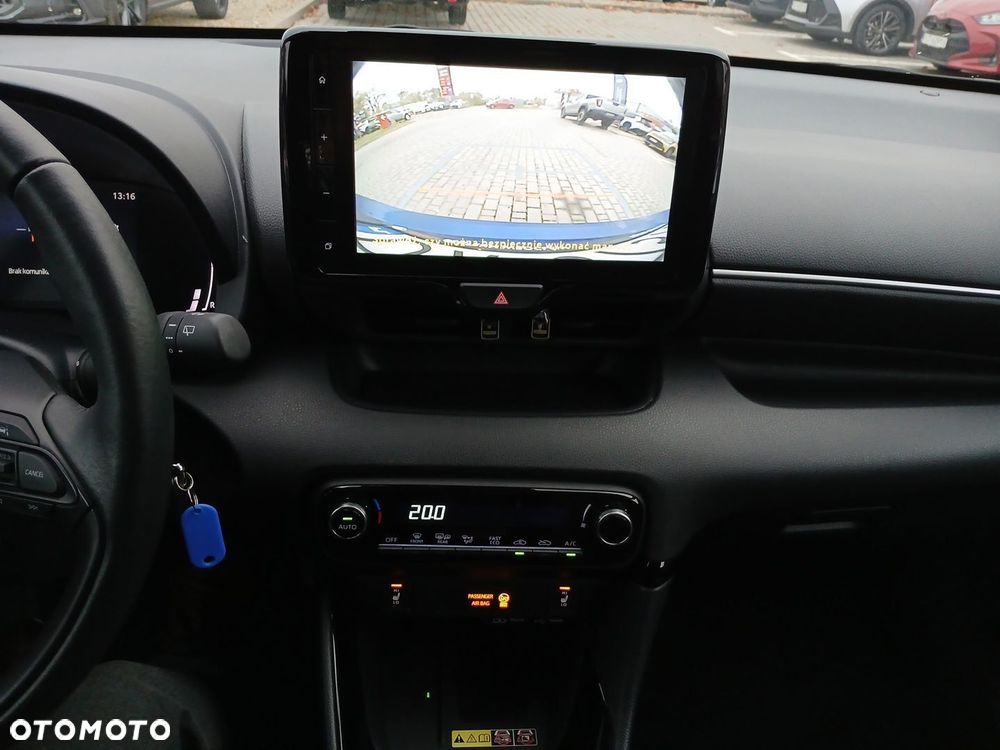 Toyota Yaris Hybrid 1.5 Style - 19