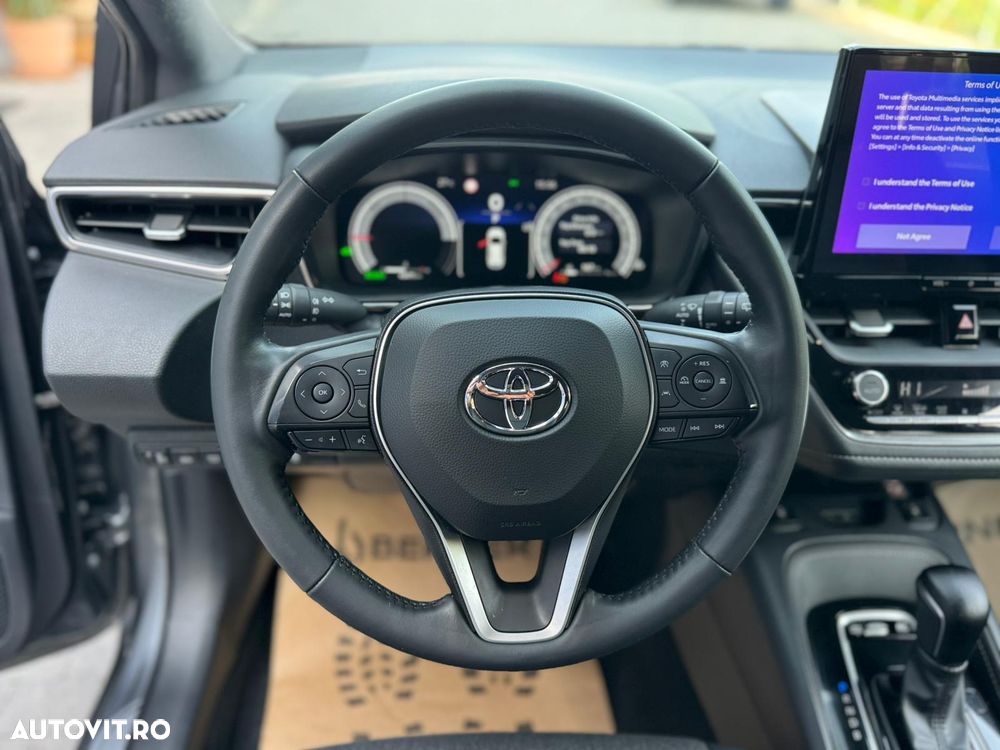 Toyota Corolla - 23