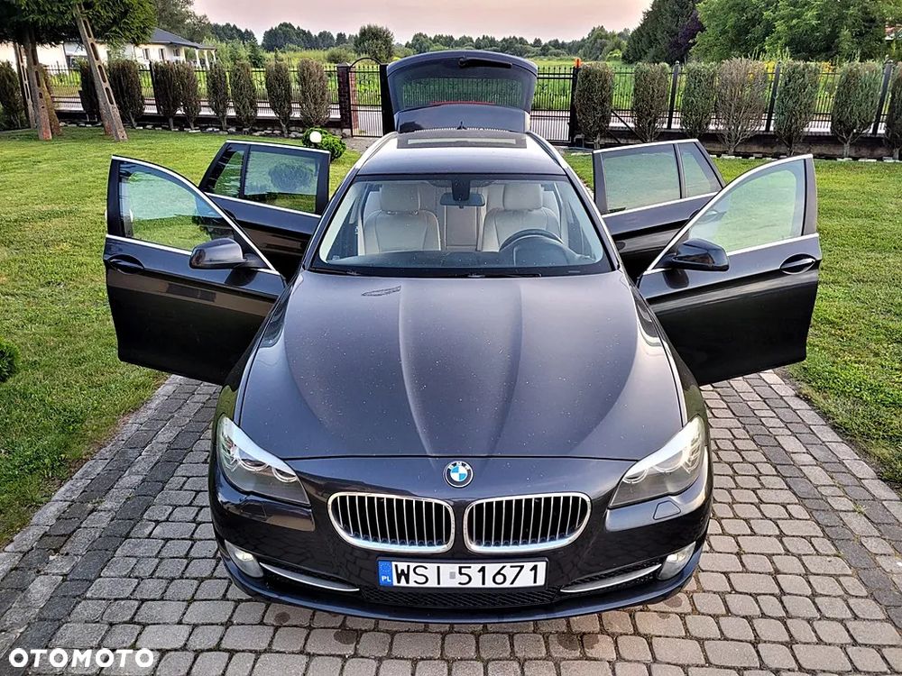 BMW Seria 5 520d Luxury Line - 9