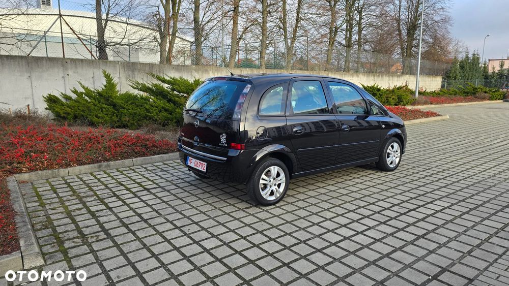 Opel Meriva - 38
