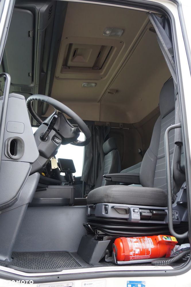 Scania G 450 6x2 CHŁODNIA KONTENER 8.45 m 21 PALET OŚ SKRĘTNA WINDA - 18