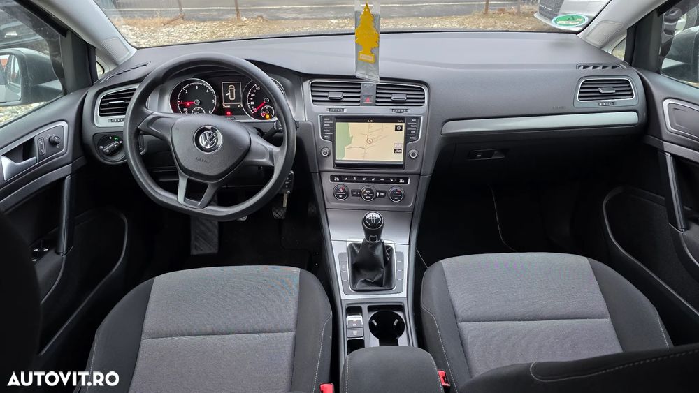Volkswagen Golf 1.6 TDI (BlueMotion Technology) Trendline - 8