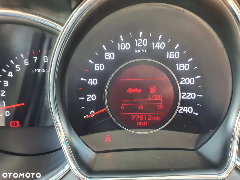 Kia Ceed 1.4 CVVT Dream-Team Edition - 16