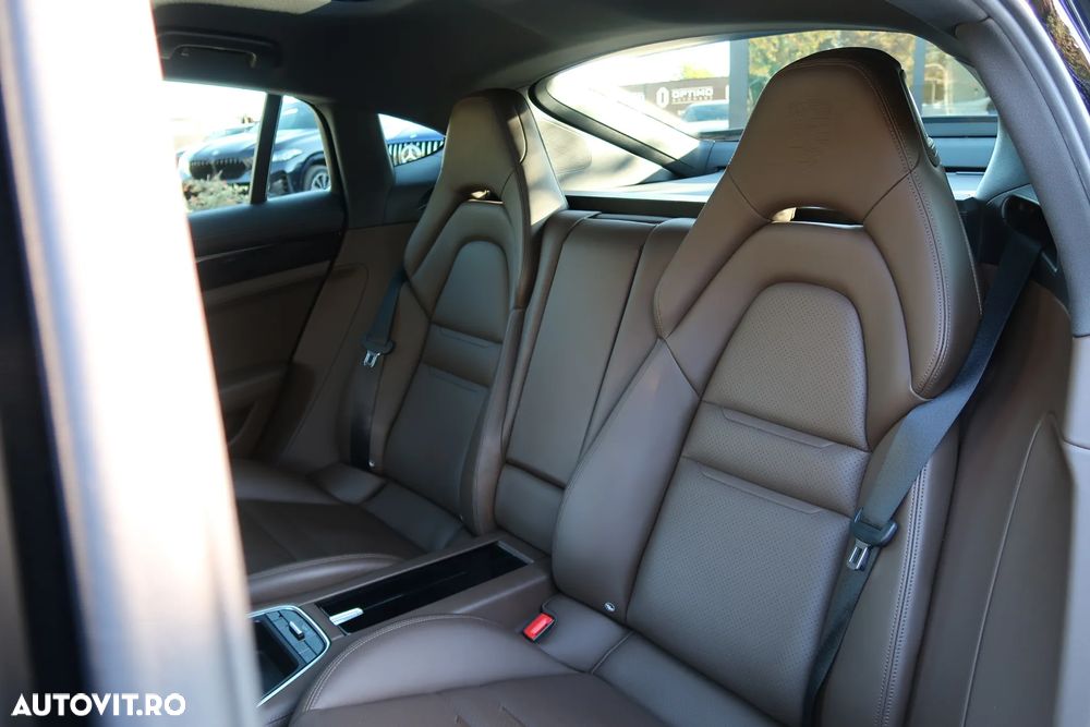 Porsche Panamera - 19