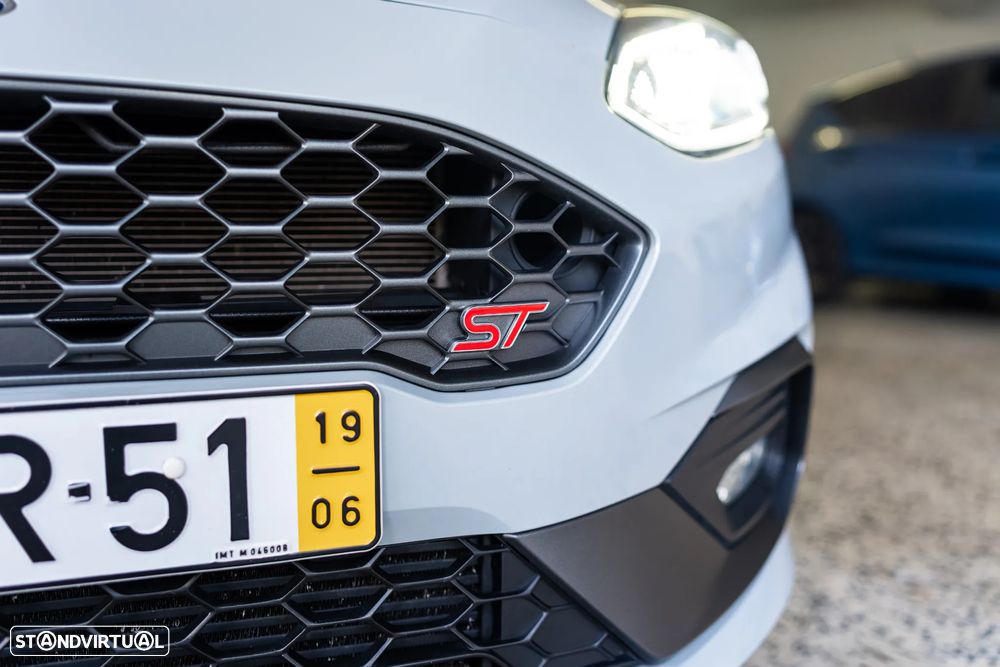 Ford Fiesta 1.5 EcoBoost ST - 39