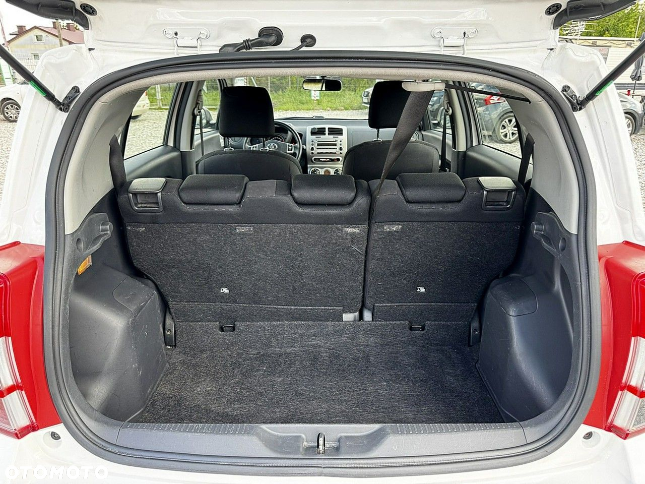 Toyota Urban Cruiser - 15