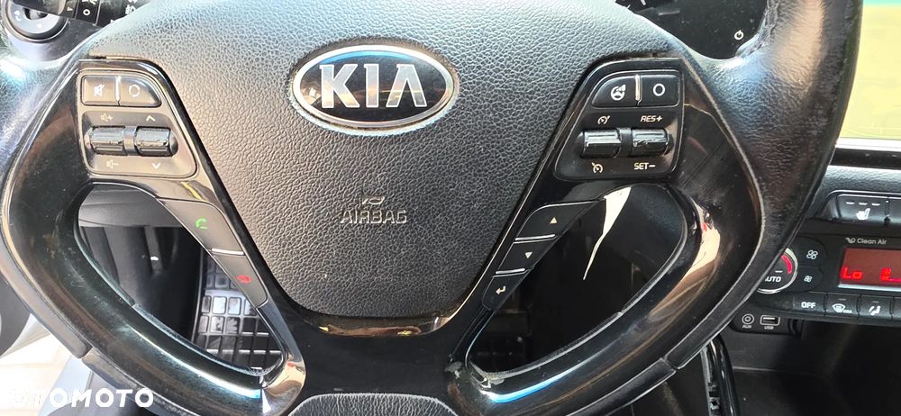 Kia Ceed 1.6 CRDi L Business Line - 16