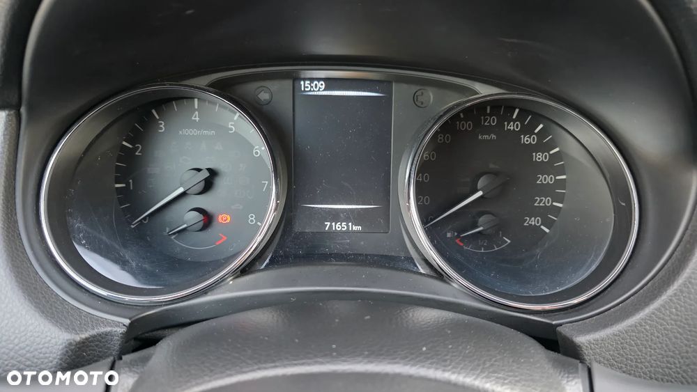 Nissan Qashqai 1.2 DIG-T N-Connecta EU6 - 23