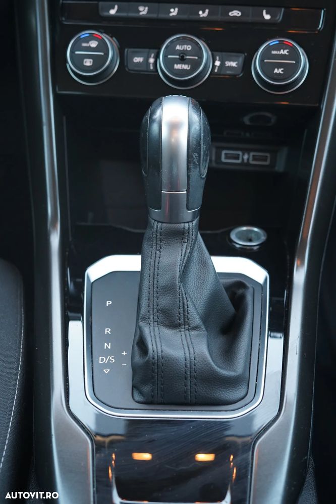 Volkswagen T-Roc 1.5 TSI DSG Sport - 12