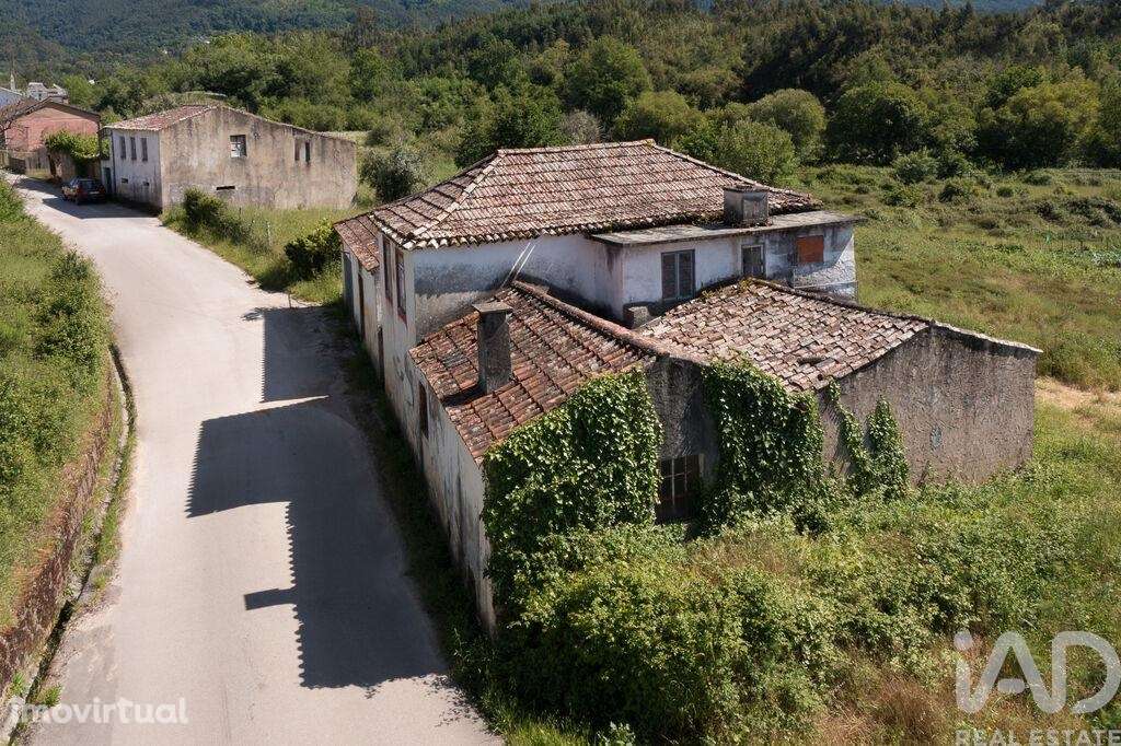 Casa de Campo T2 em Lousã e Vilarinho de 165,00 m2 - Grande imagem: 2/30