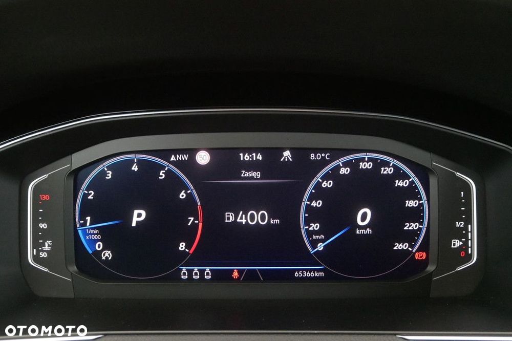 Volkswagen Passat Variant 2.0 TSI Elegance DSG - 9