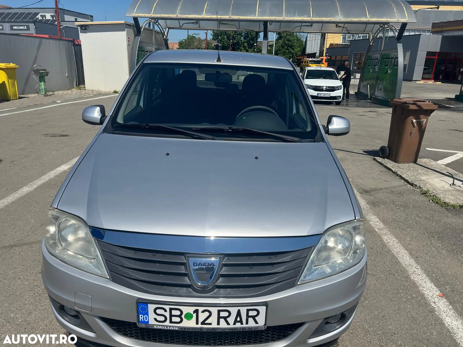 Dacia Logan 1.2 Laureate - 6