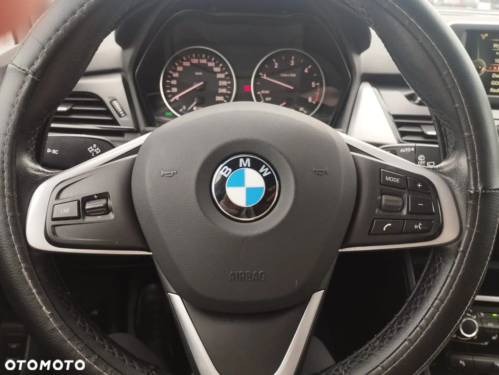 BMW Seria 2 218d GT - 11