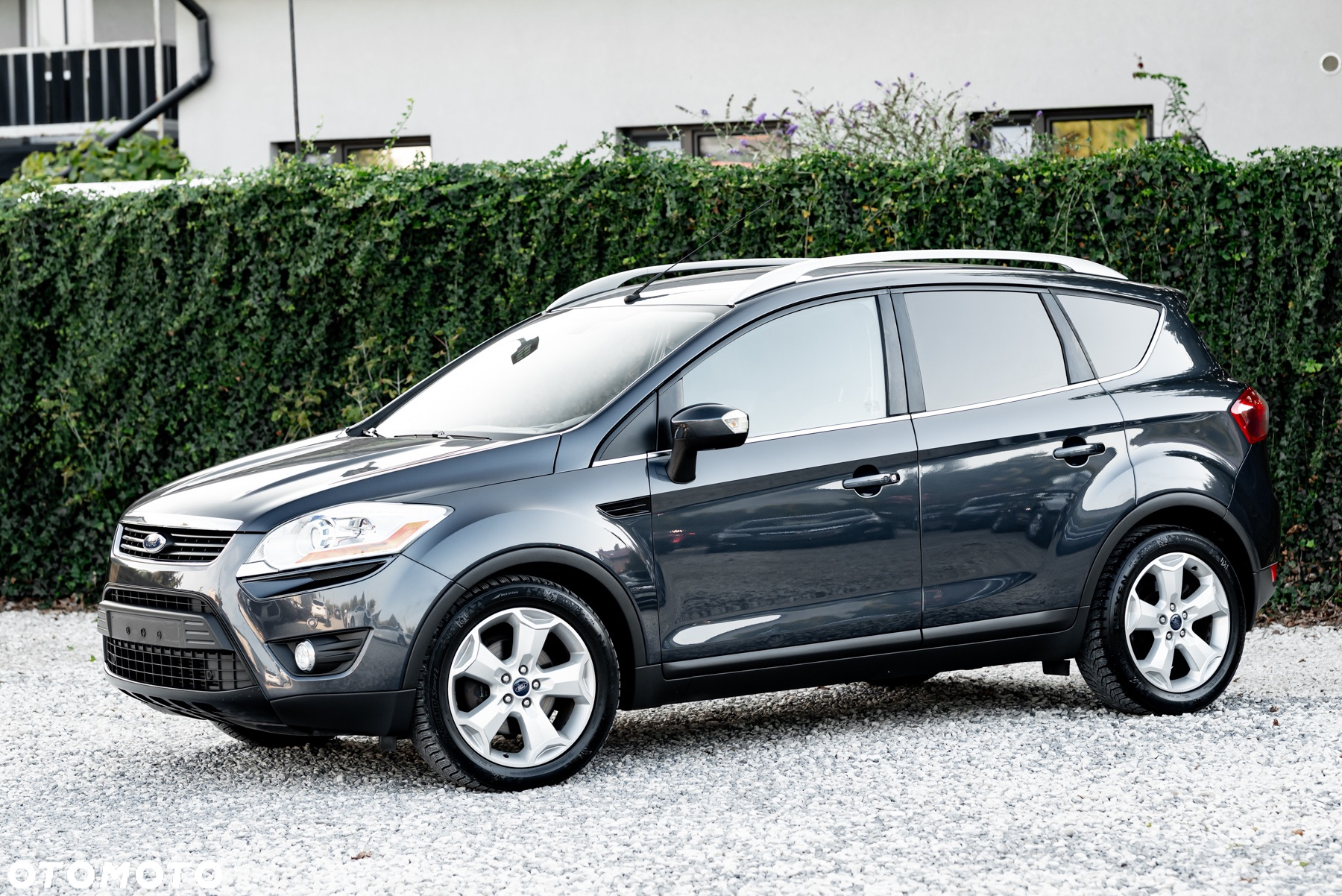 Ford Kuga 2.5 Titanium - 3