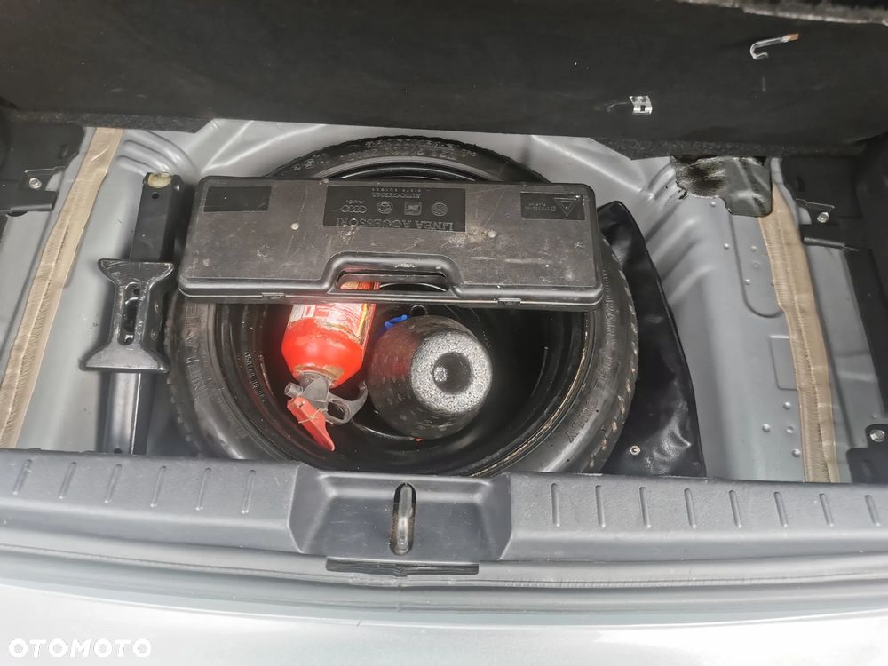 Toyota Yaris 1.4 D-4D Travel - 16