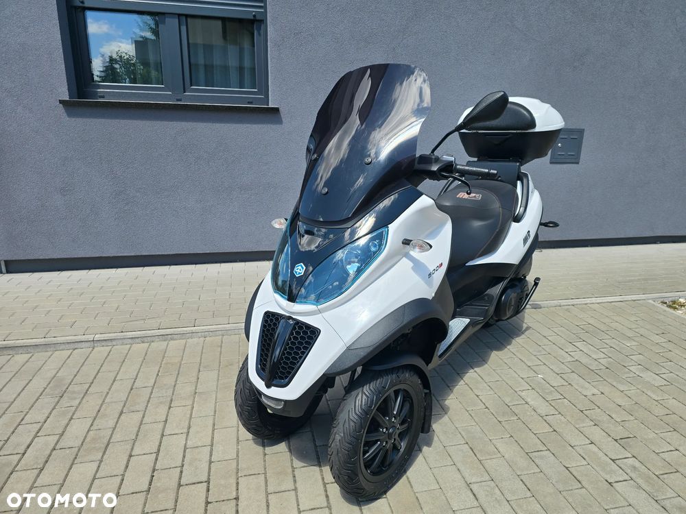 Piaggio MP-3 - 4