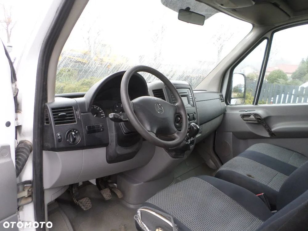 Mercedes-Benz Sprinter - 7