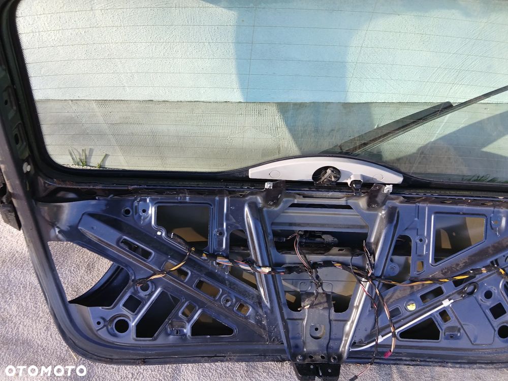 TYLNA KLAPA BMW E-91 KOMBI Z SZYBĄ - 11
