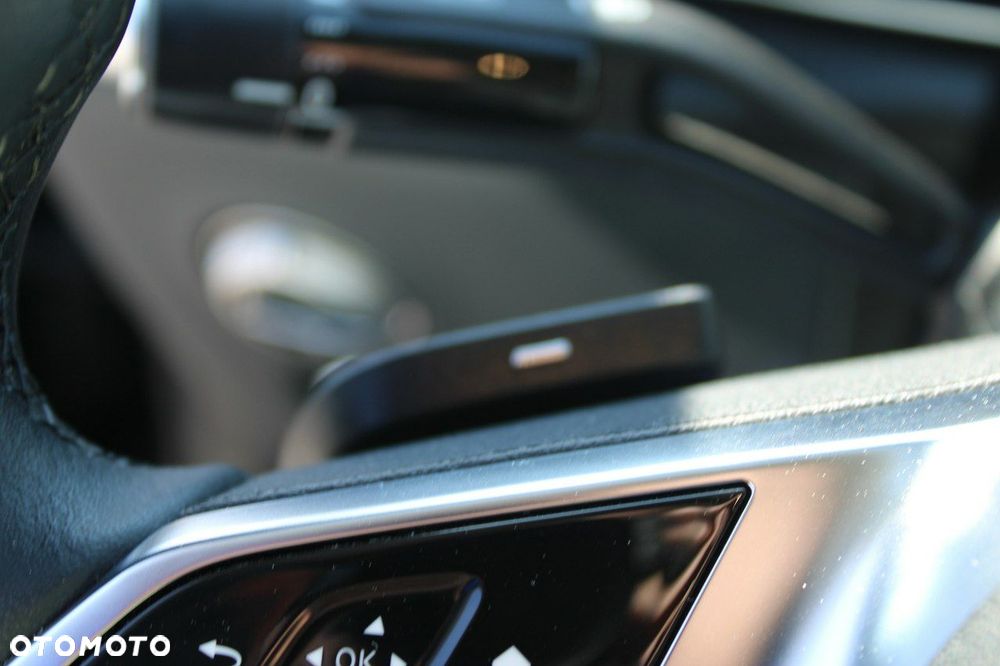 Mercedes-Benz GLC - 30