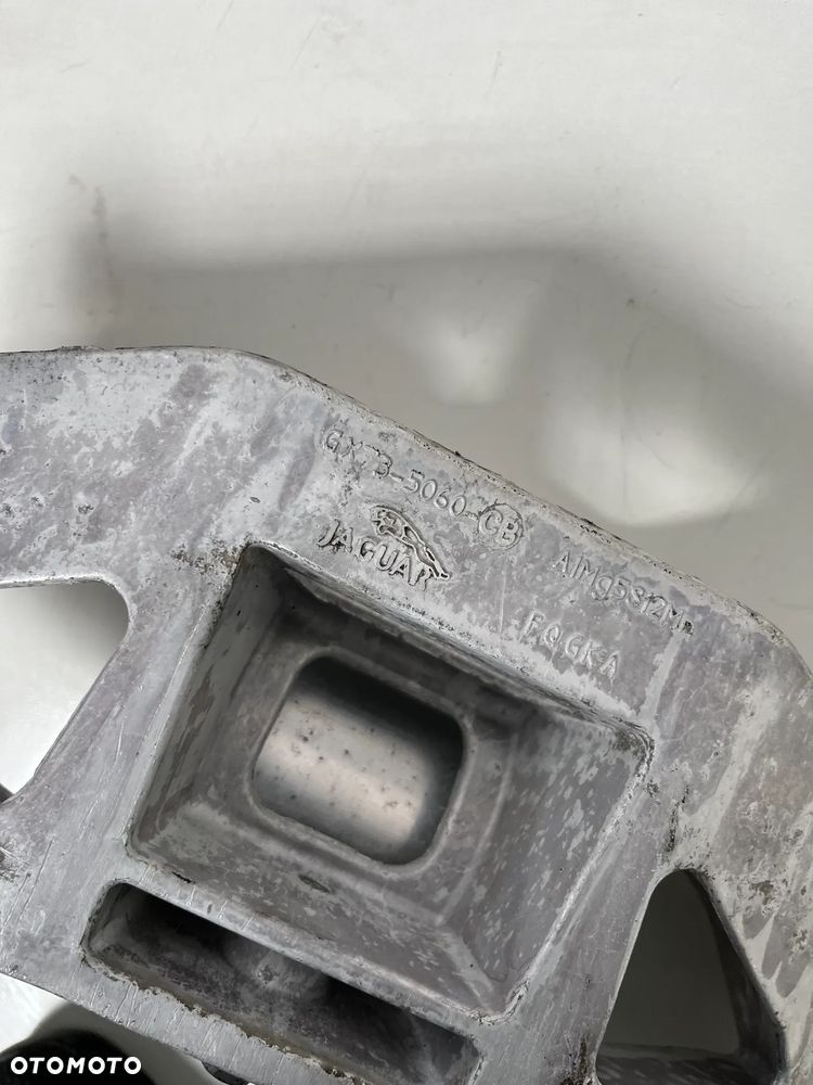 Jaguar xf GX735060CB Łapa / Mocowanie skrzyni biegów - 3