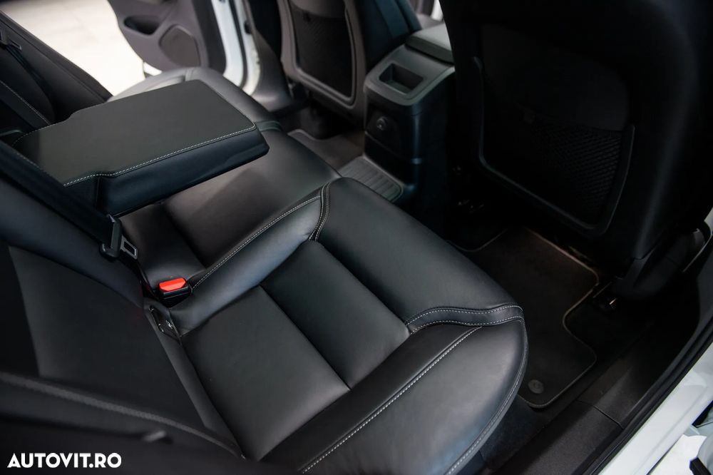 Volvo XC 60 T8 Twin Engine AWD Inscription - 32