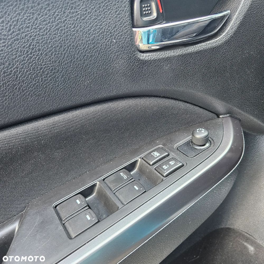 Suzuki Vitara 1.4 Boosterjet mHEV Premium Plus 2WD - 11