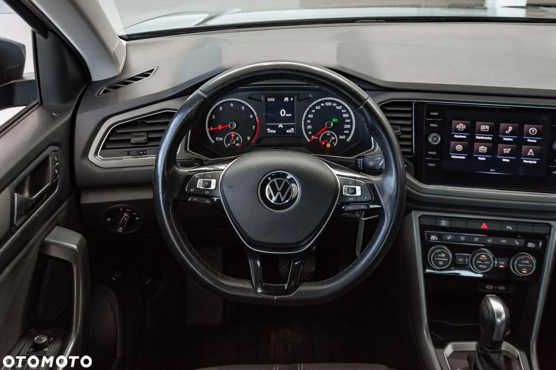 Volkswagen T-Roc - 11