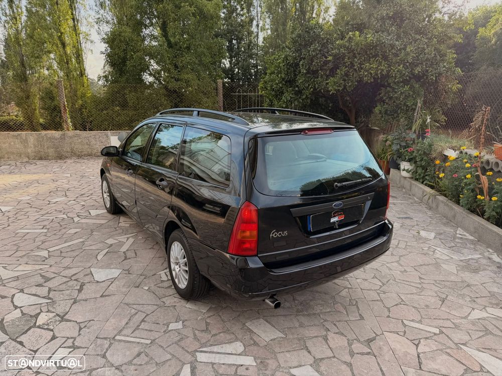 Ford Focus 1.4 Comfort - 10