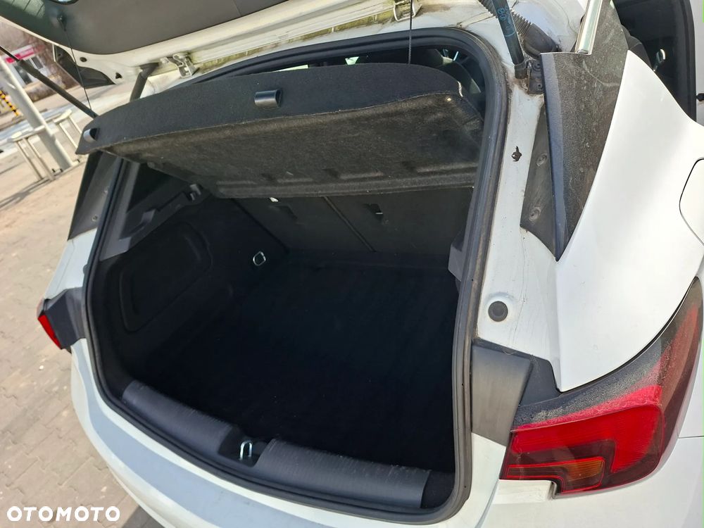 Opel Astra 1.6 CDTI Dynamic S&S - 22