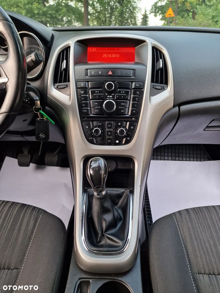 Opel Astra 1.6 Cosmo - 17