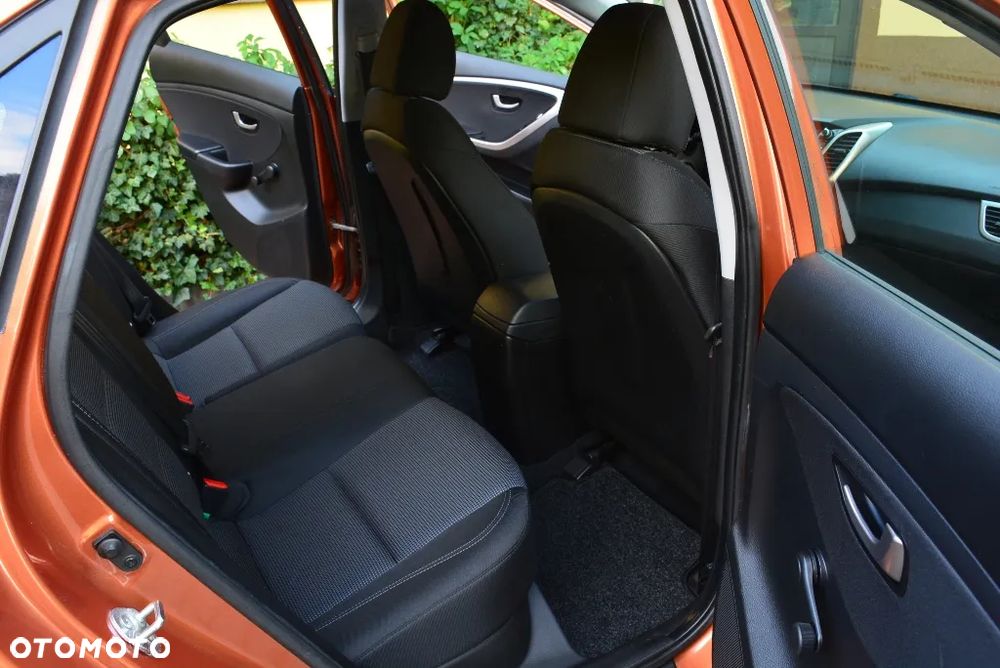 Hyundai i30 1.6 Style - 23