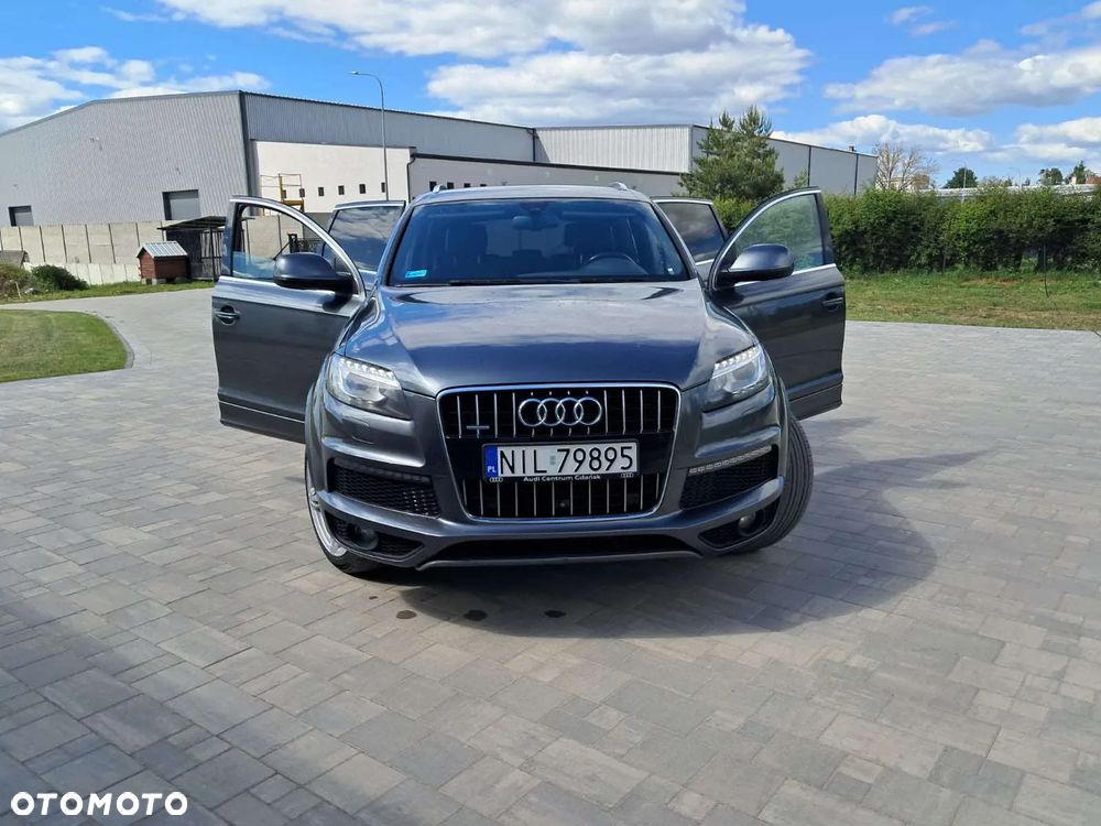 Audi Q7 - 10