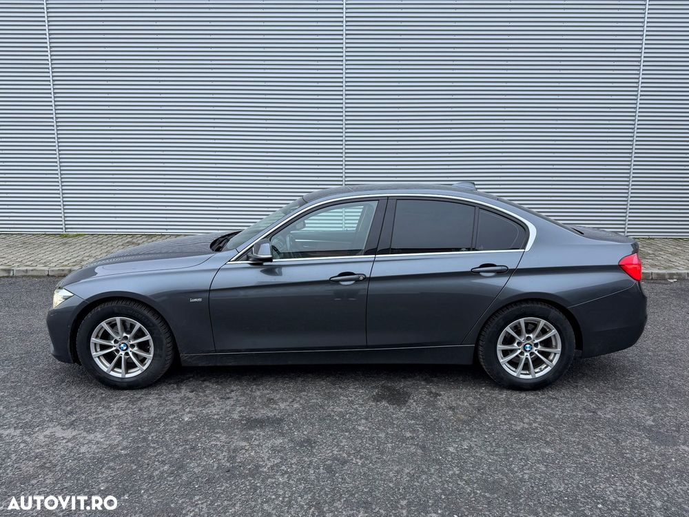 BMW Seria 3 320d Efficient Dynamic Edition Aut. Luxury Line - 8