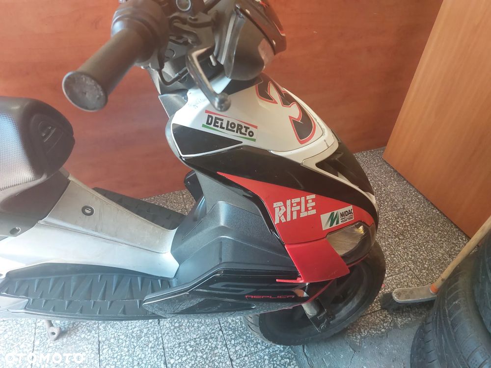 Aprilia SR - 8