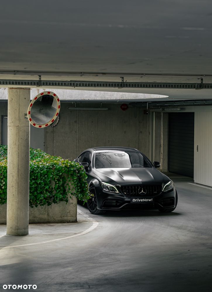 Mercedes-Benz Klasa C 63 AMG 9G-TRONIC - 28