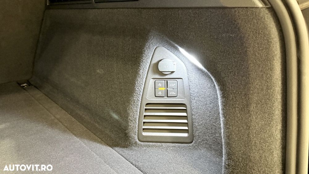 Volkswagen Touareg V6 TSI eHybrid PHEV R - 34