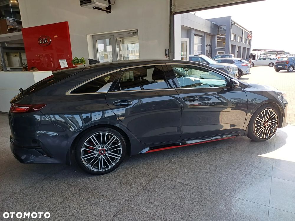 Kia ProCeed - 7