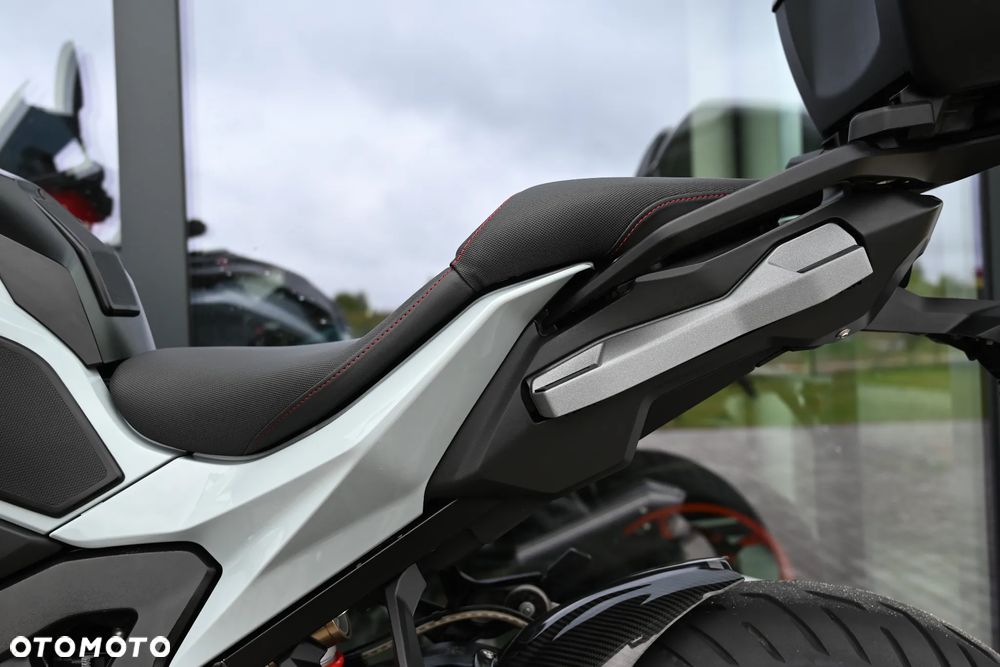 BMW XR - 23