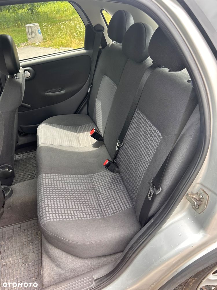 Opel Corsa 1.2 16V Cosmo - 14